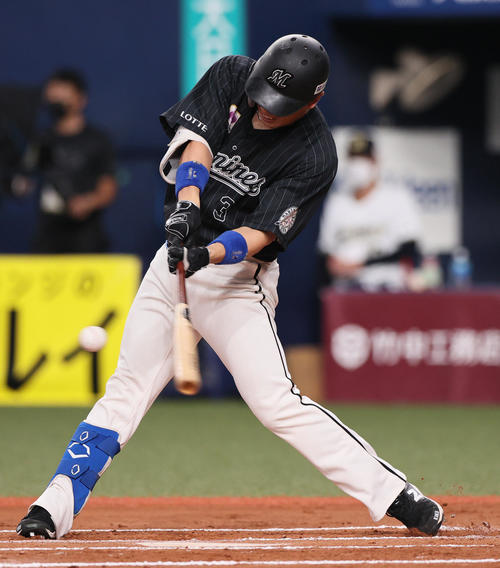 ロッテ】角中勝也1号3ラン 20日の鳥襲来「行ったら面白いかなと