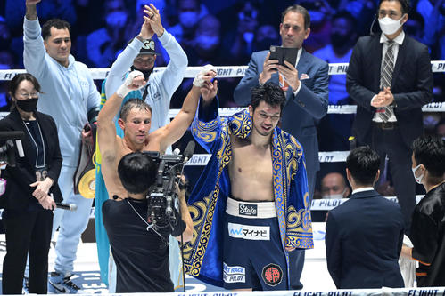 ボクシング】村田諒太9回TKO負け「レジェンド」ゴロフキンに敗れ