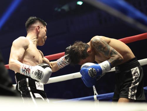 ボクシング】世界選手権で日本人初の金メダルの坪井智也2回TKO勝ち