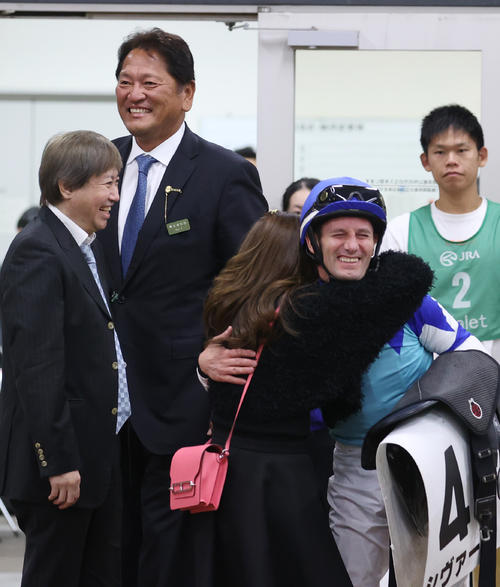 大魔神」佐々木主浩オーナーの良血馬シヴァースがうれしい3勝目！母は