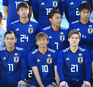 乾貴士は10番苦手？「シンジのものだと思ってる」 - 日本代表 : 日刊