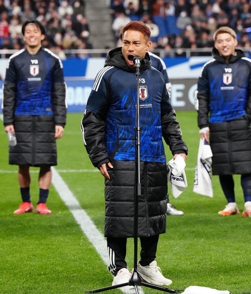 日本代表】久保建英の“絶口調”に長友佑都「かわいいなぁ」1G1AでW