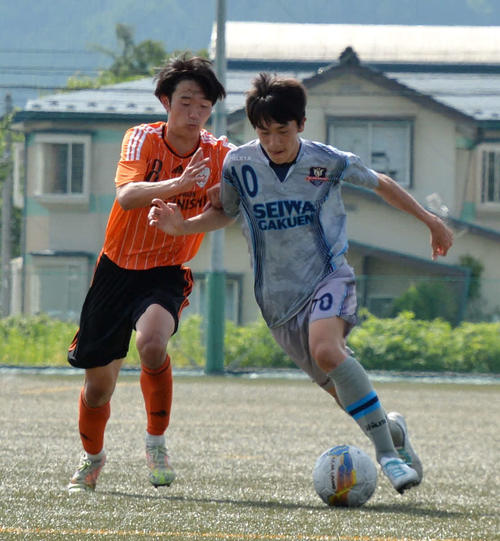 聖和学園ドリブル猛攻で快勝 背番号10の石沢海陽「落ち着いたゲームが