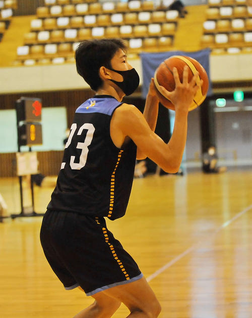 藤枝明誠高、大学生破り初V 今夏合宿で体力アップ、金本監督「成果