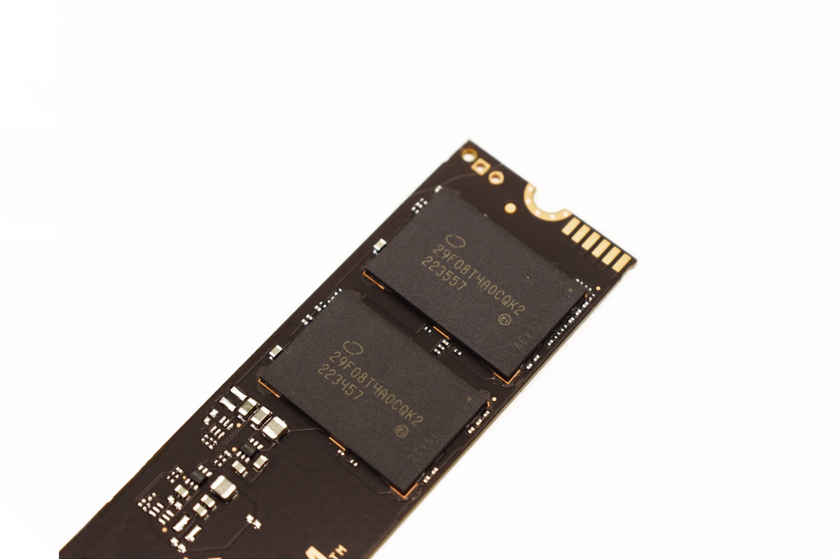 Solidigm P41 Plus 2TB M.2 NVMe SSD Review