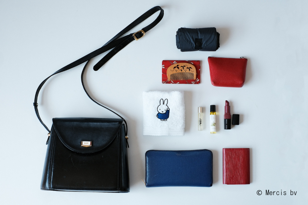 What's in My Bag】ママ、美容家、スタイリスト、人気インフルエンサー