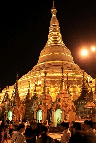 ヤンゴン（ミャンマー） 金色の仏塔 聖なる丘｜【西日本新聞me】