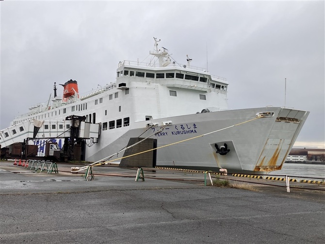 松山－小倉航路の廃止に伴い、海外に売却される予定の「フェリーくる
