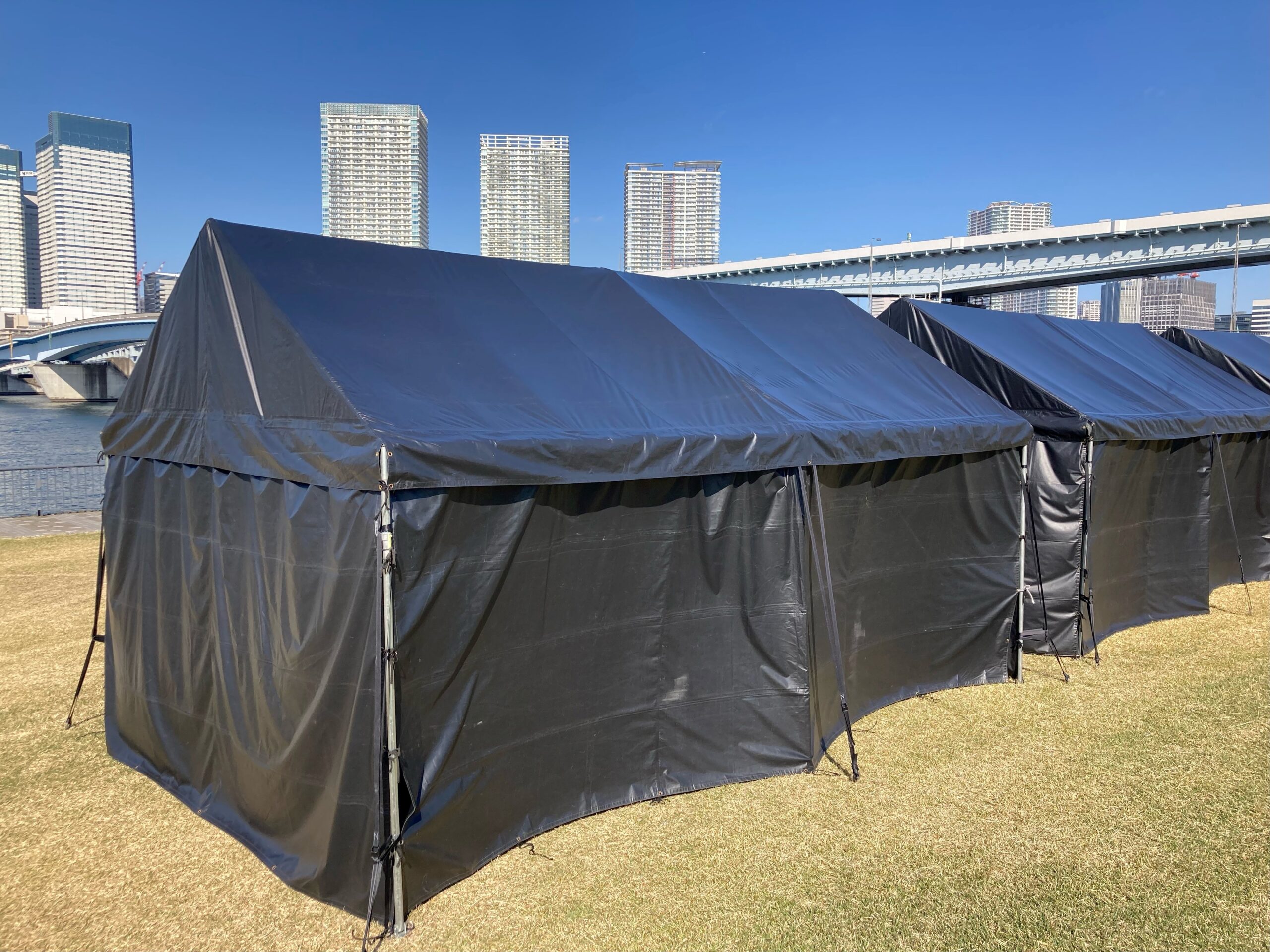 集会用テント2K×3Kのレンタルなら西尾レントオール株式会社のレンタル