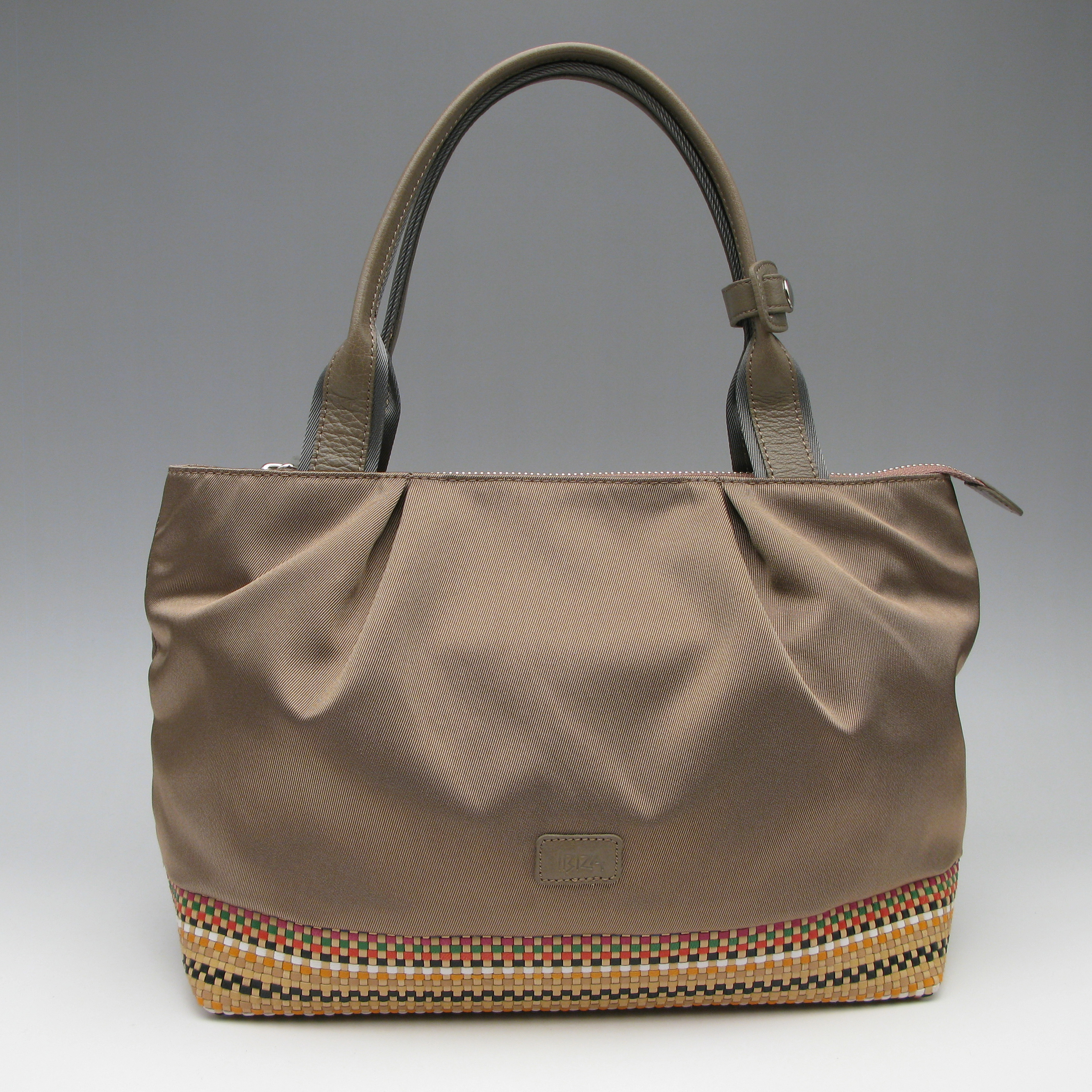 IBIZA（イビサ）ナイロン／細メッシュハンドバッグ