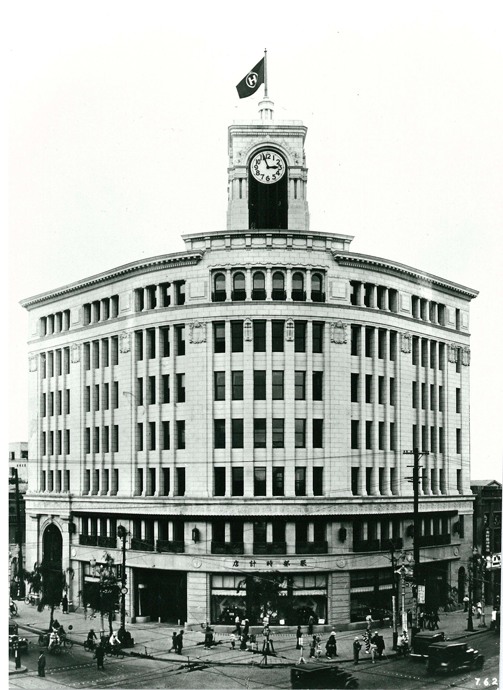 銀座の象徴、“和光の時計塔”が期間限定で ミッキーマウスのスペシャル