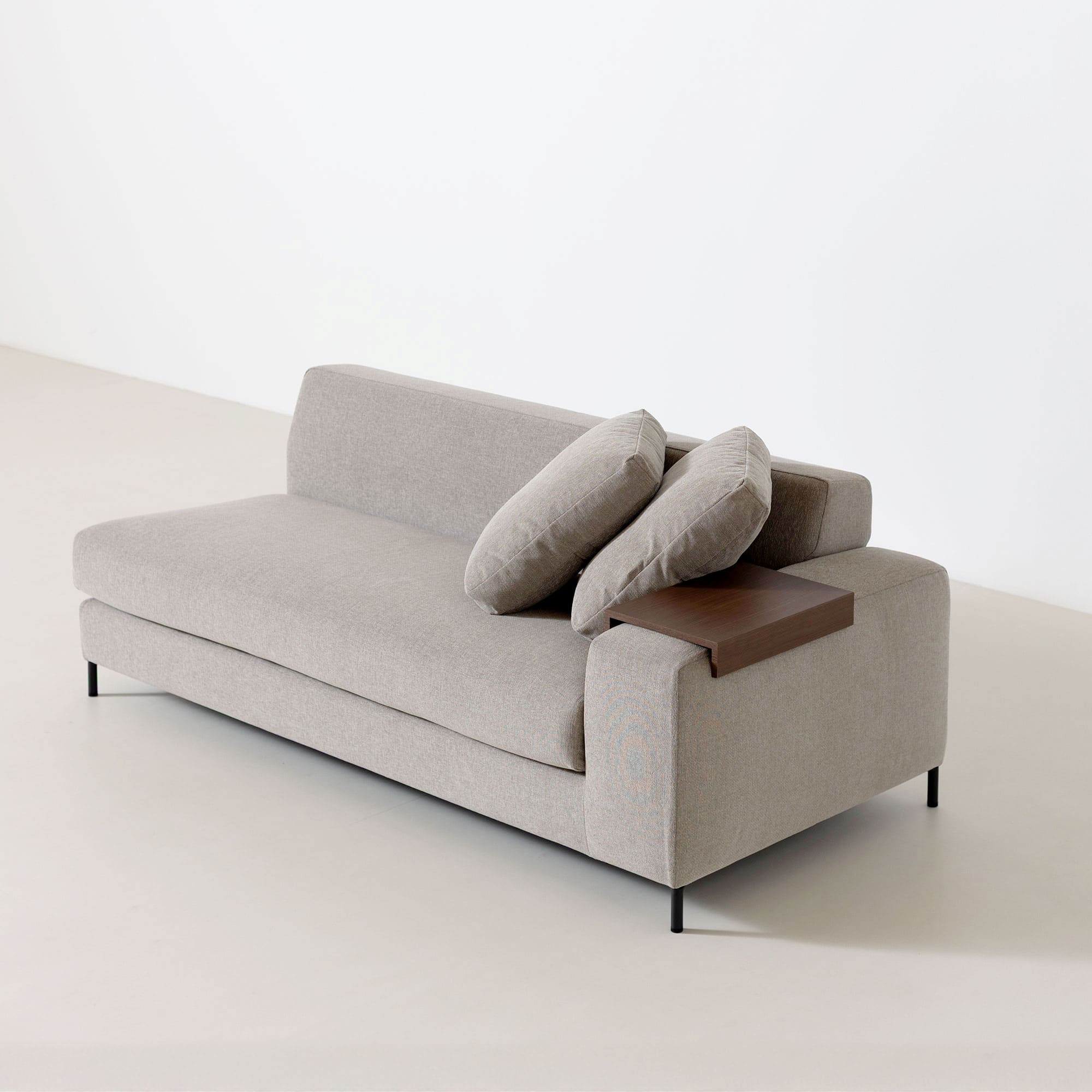 Decibel Traditional ワイド3人掛け片ひじ」 製品詳細ページ | 国産