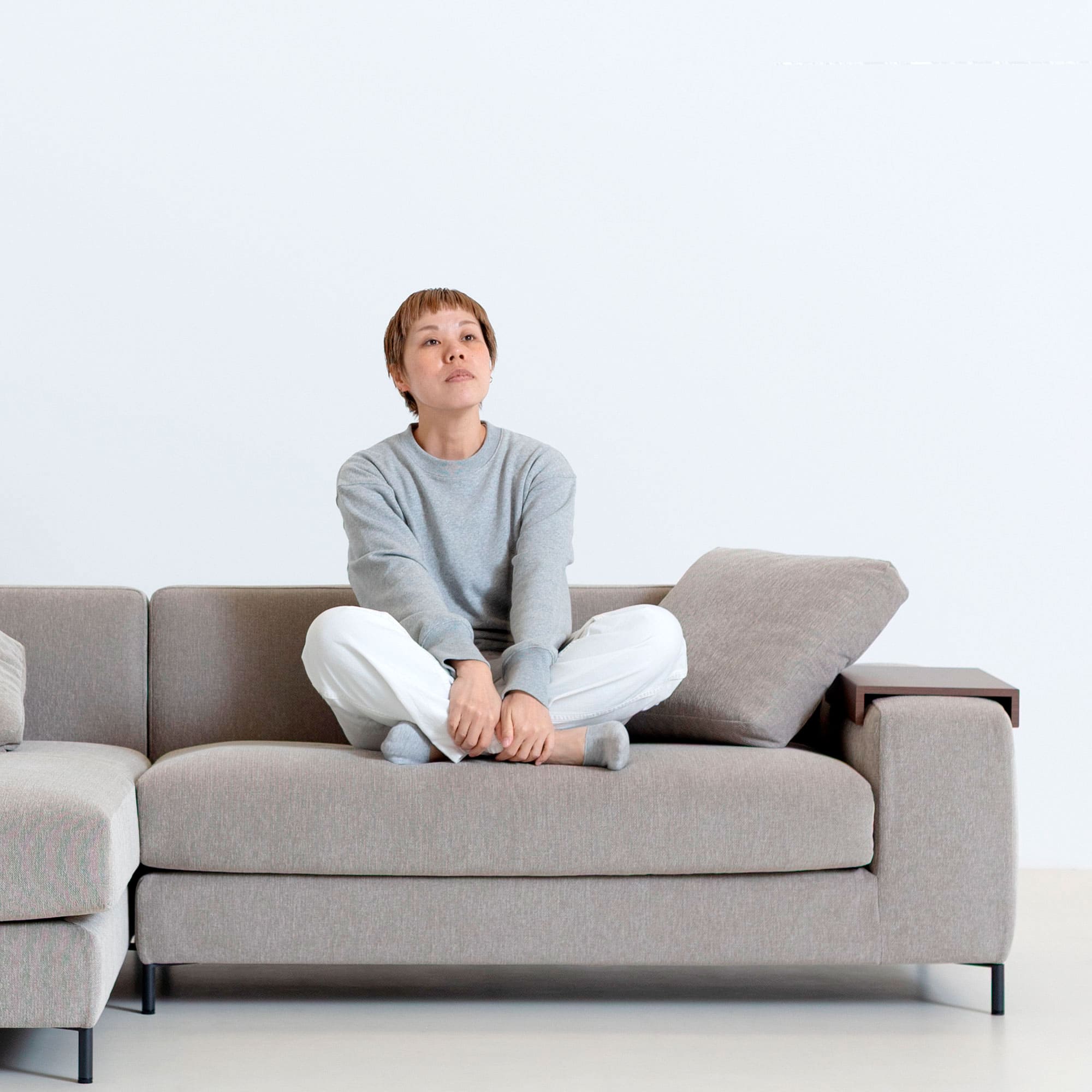 Decibel Traditional 2人掛け片ひじ」 製品詳細ページ | 国産ソファ