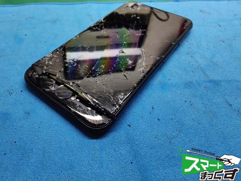 iPhone SE2 表示不良・画面交換修理 -大阪- 東京・大阪・滋賀の