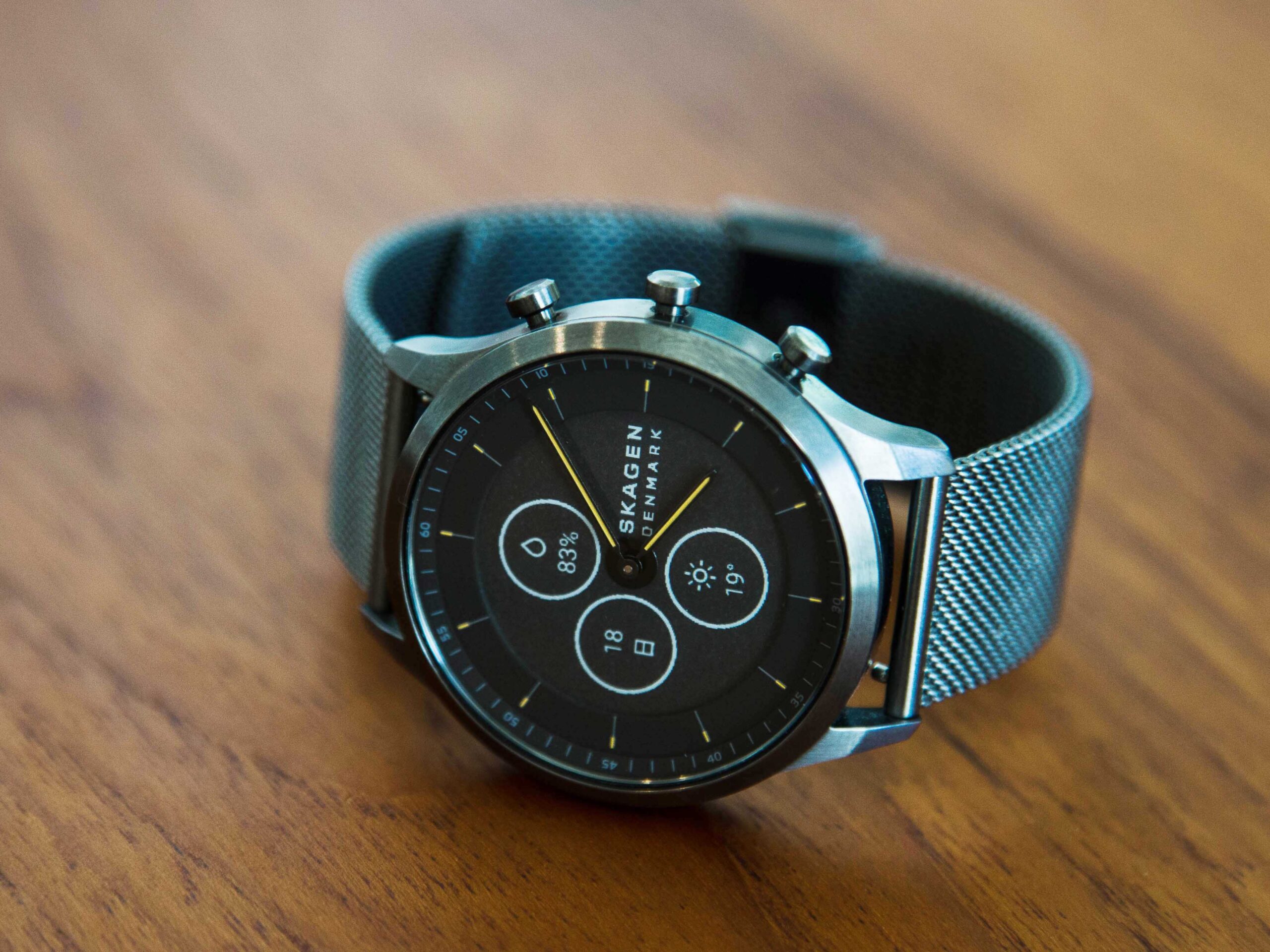 アナログ時計好きだけどスマートウォッチの機能が欲しい人へ！『SKAGEN