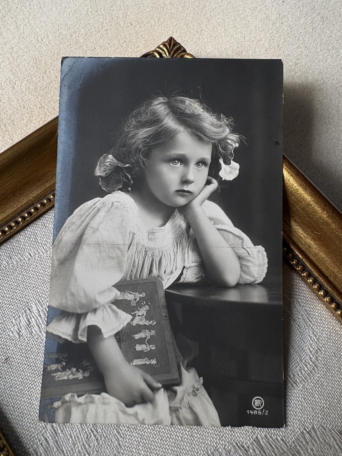 Snowdrop Postcards アンティークポストカード専門店