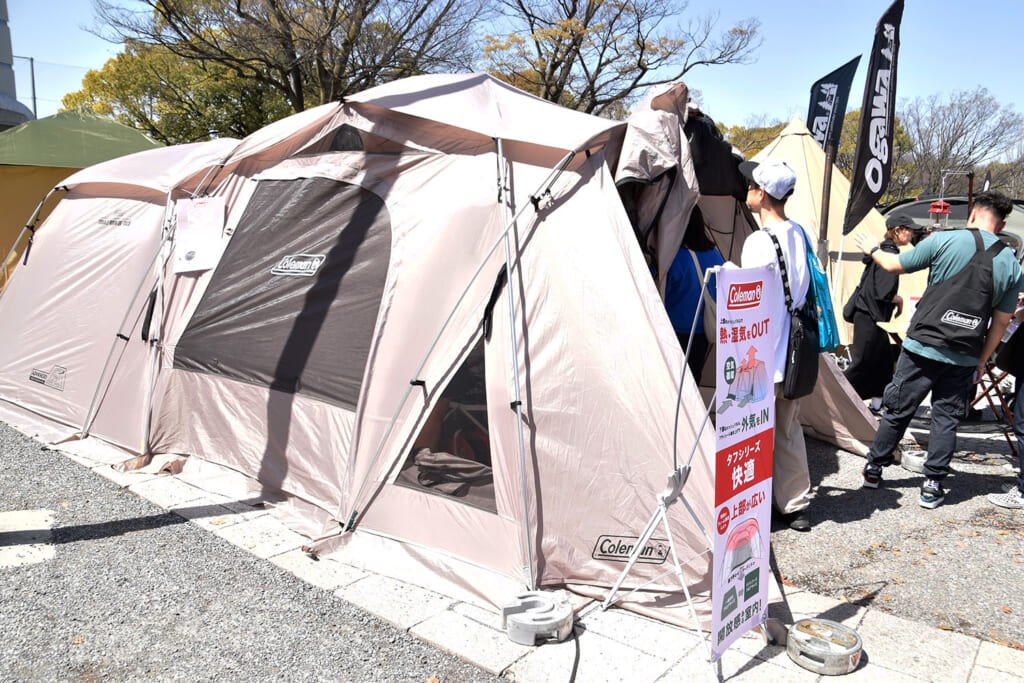 コールマンの新作テントに注目！ 新機軸のファンベンチレーション搭載