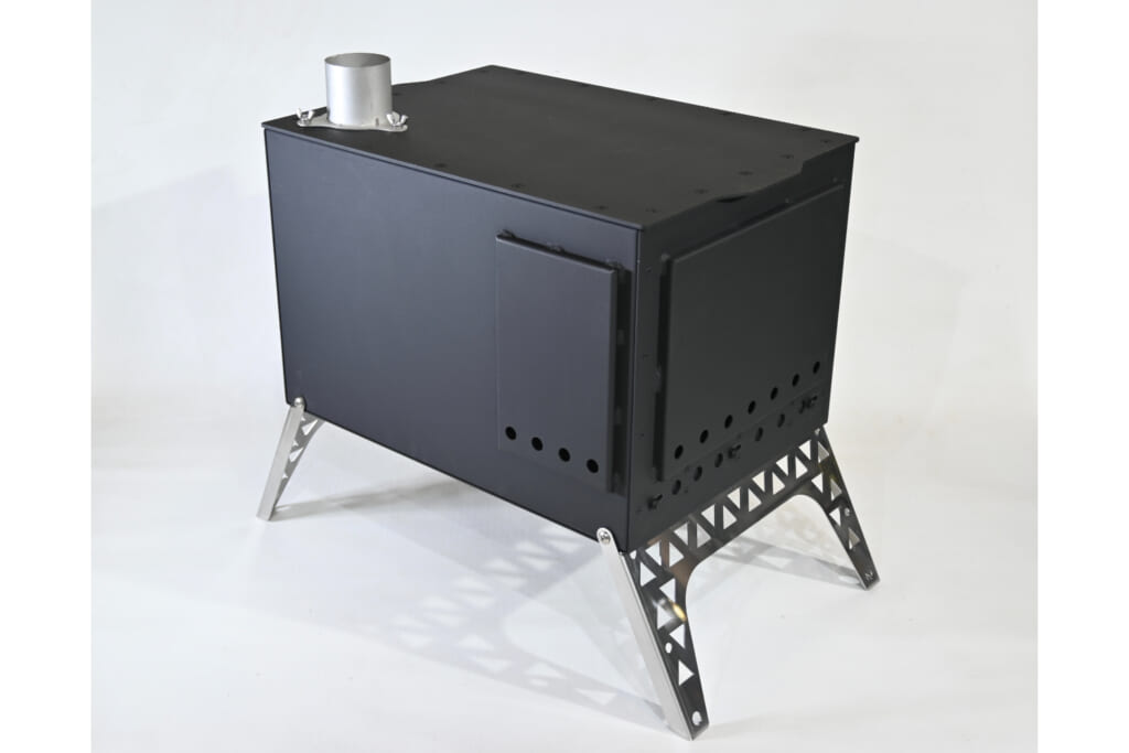 独自の二次燃焼システム採用！ ストーブとオーブンが一体の薪ストーブ