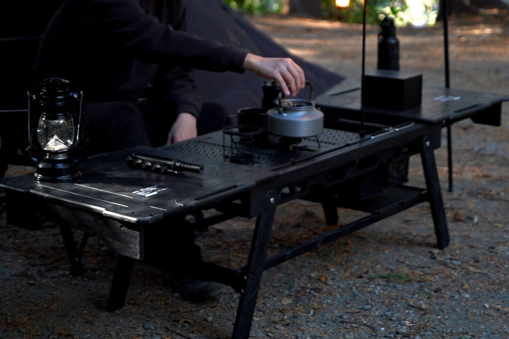 IGT規格対応で使い勝手自在！ ブラックアウトした無骨感が堪らない