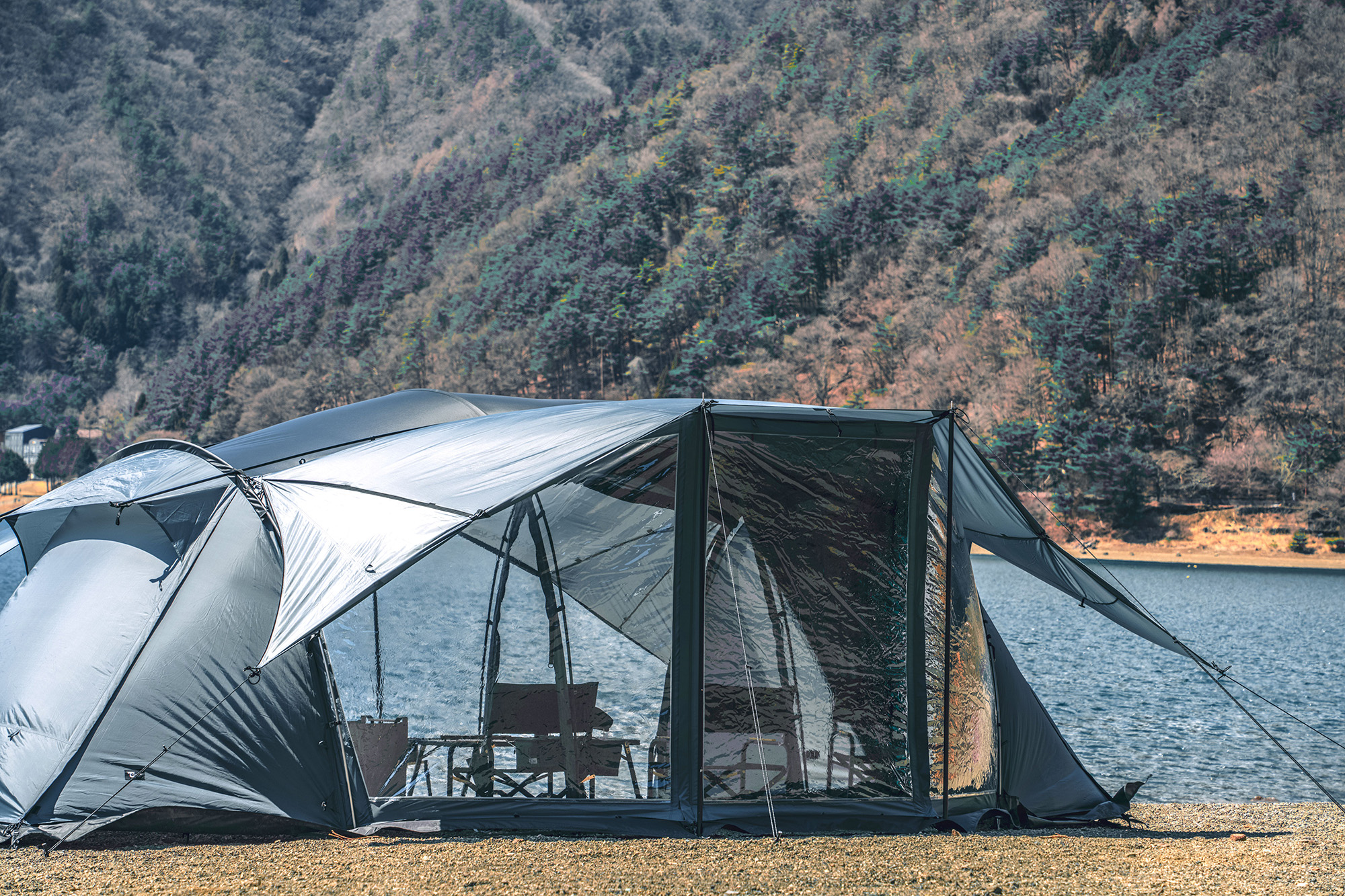 快適なキャンプ体験を実現！ オールラウンドな2ルームテントに新
