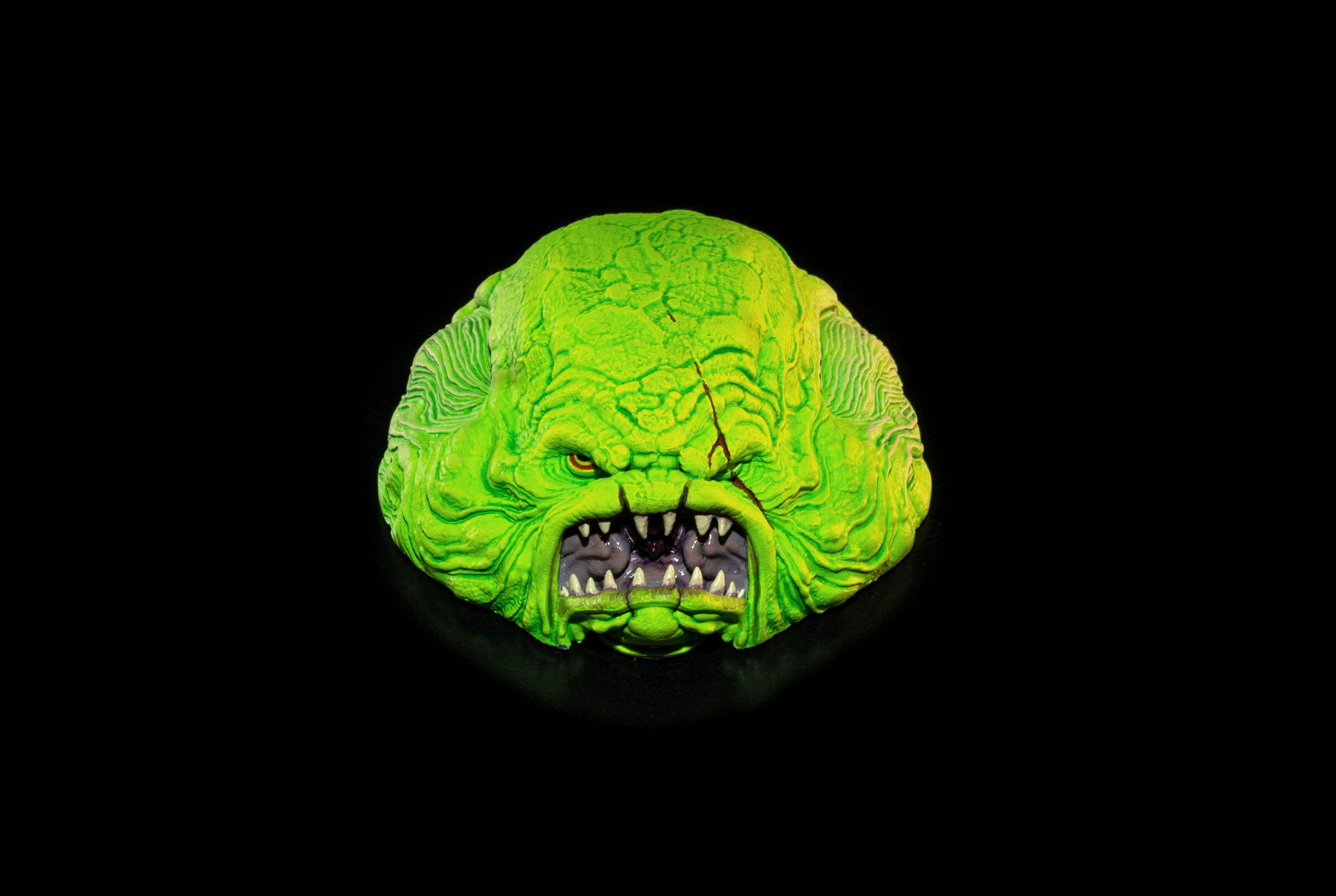 A look at the Cosmic Legions figure of Slogg