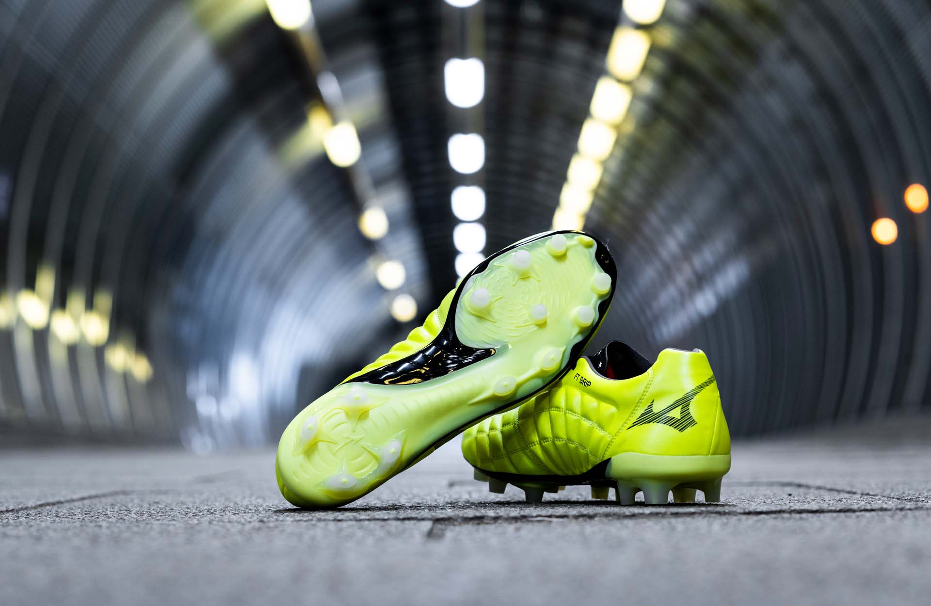 Mizuno Launch The 'Robotic Pack' - SoccerBible