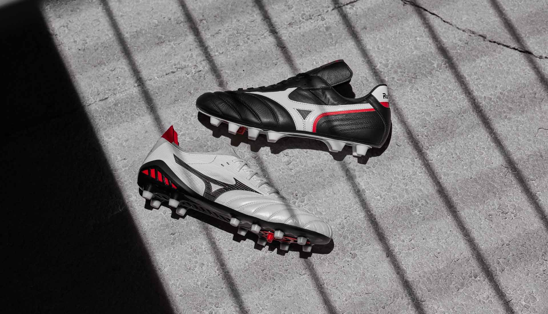 Mizuno Launch The 'Runbird DNA' Pack - SoccerBible