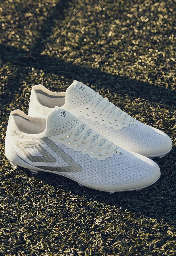 Umbro Drop The 'White Pack' Velocita & Tocco Pro - SoccerBible