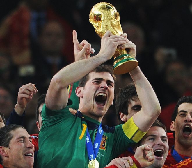 夢の旅路だった」元スペイン代表GKカシージャスが現役引退を正式発表