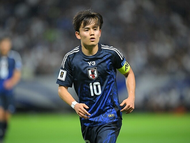 クボは躊躇しない」久保建英が欧州名門のユニホーム着用でスペイン