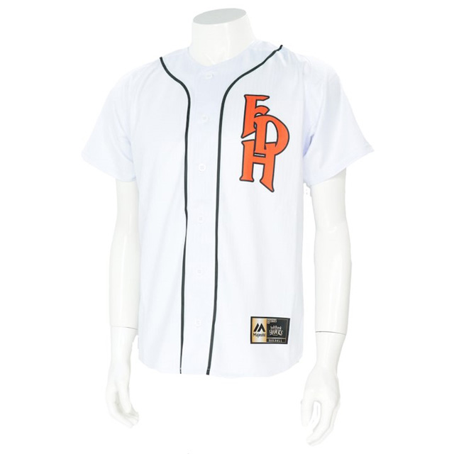 プラン加入でサイン入りグッズなどが当たるチャンス！ | 福岡