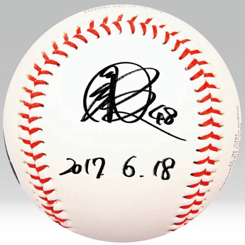 記念グッズ】岡本投手プロ初勝利！デスパイネ選手新商品！ | 福岡