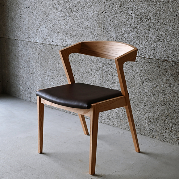 SDC10 OAK | SOLID（ソリッド） | 世代を超え、末永く愛される家具へ