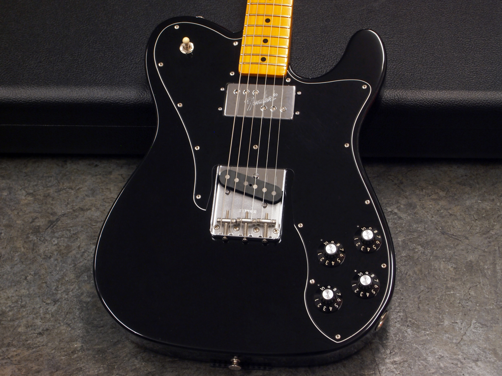 Fender USA '72 Telecaster Custom FSR Series Black / Maple 税込販売