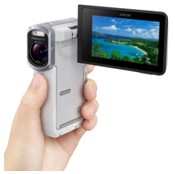 防塵・耐衝撃に加えて新たに10m防水と－10℃までの耐低温対応