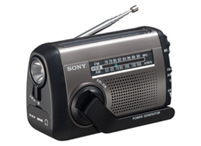 スマートフォンや携帯電話、新たにiPhoneの充電に対応 手回し充電