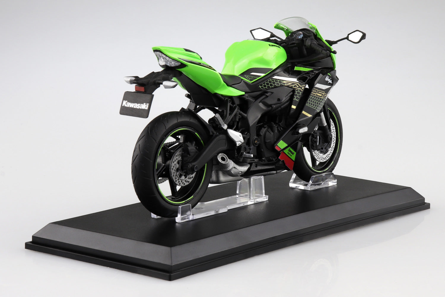 1/12 KAWASAKI Ninja ZX-25R ライムグリーン×エボニー – SOOTANG HOBBY