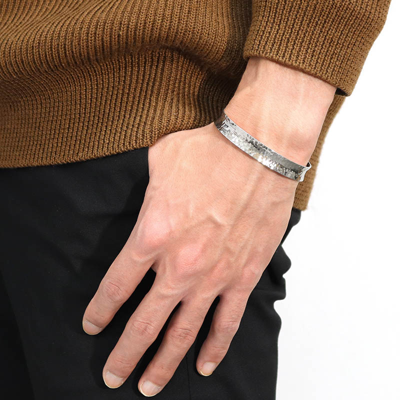 Suman Dhakhwa（スーマンダックワ） Silver Hammered Curvature