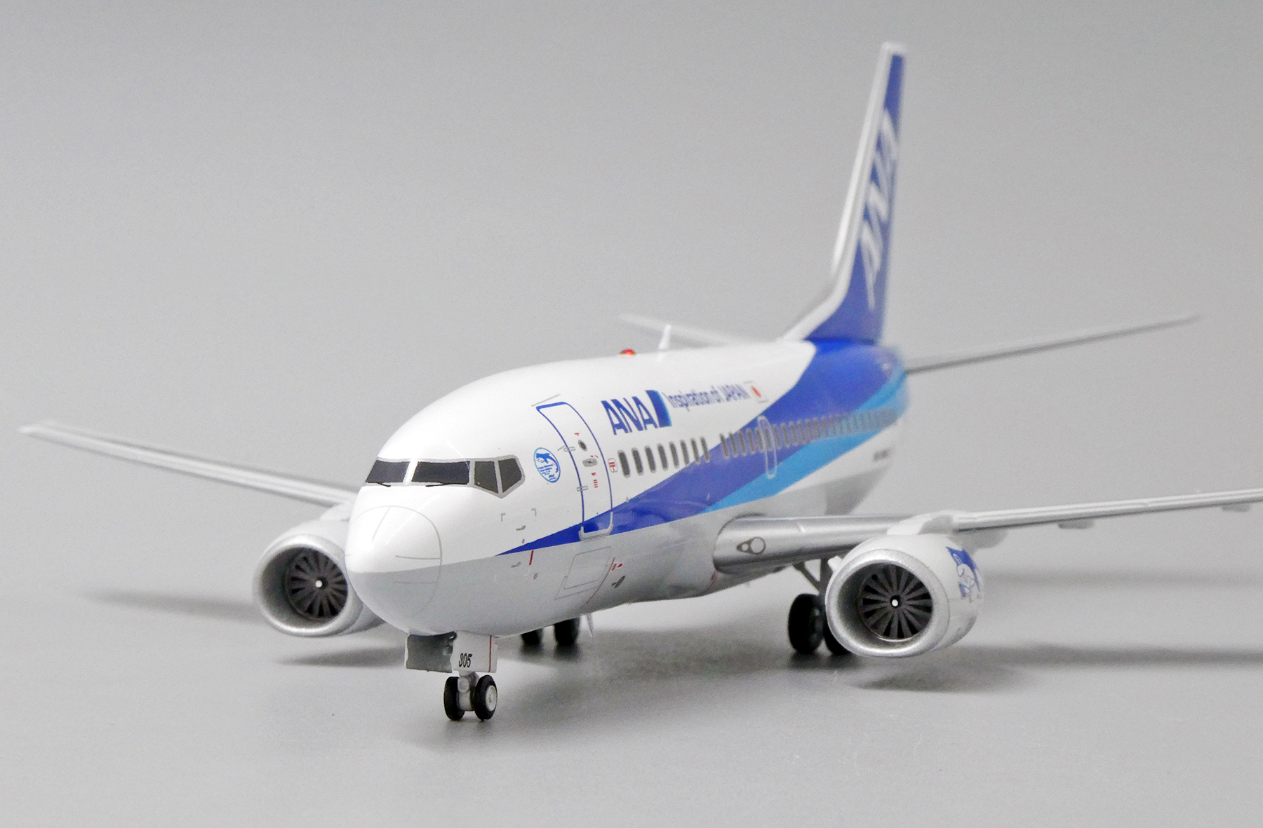 ScaleModelStore.com :: JC Wings 1:200 - EW2735004 - ANA Wings