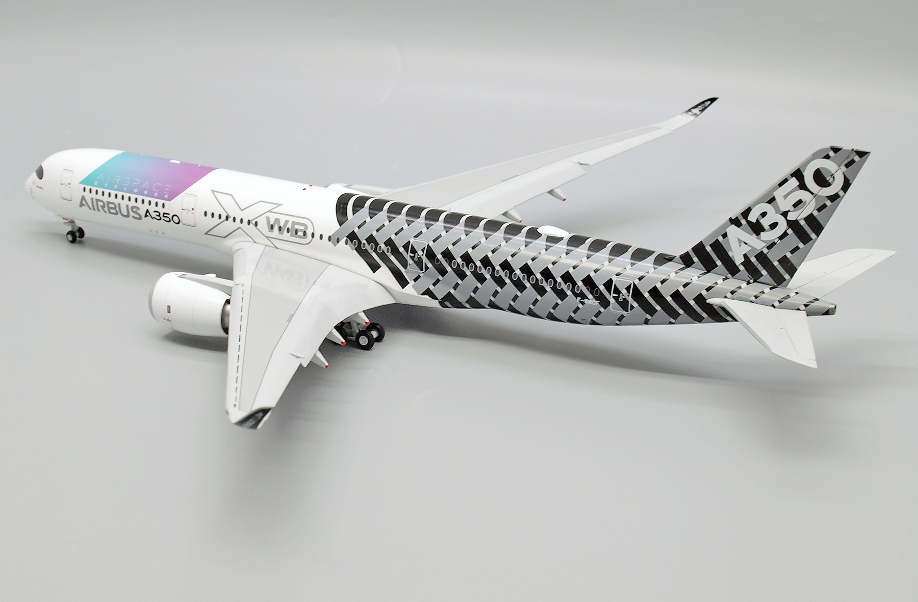 ScaleModelStore.com :: JC Wings 1:200 - LH2288A - Airbus Industrie