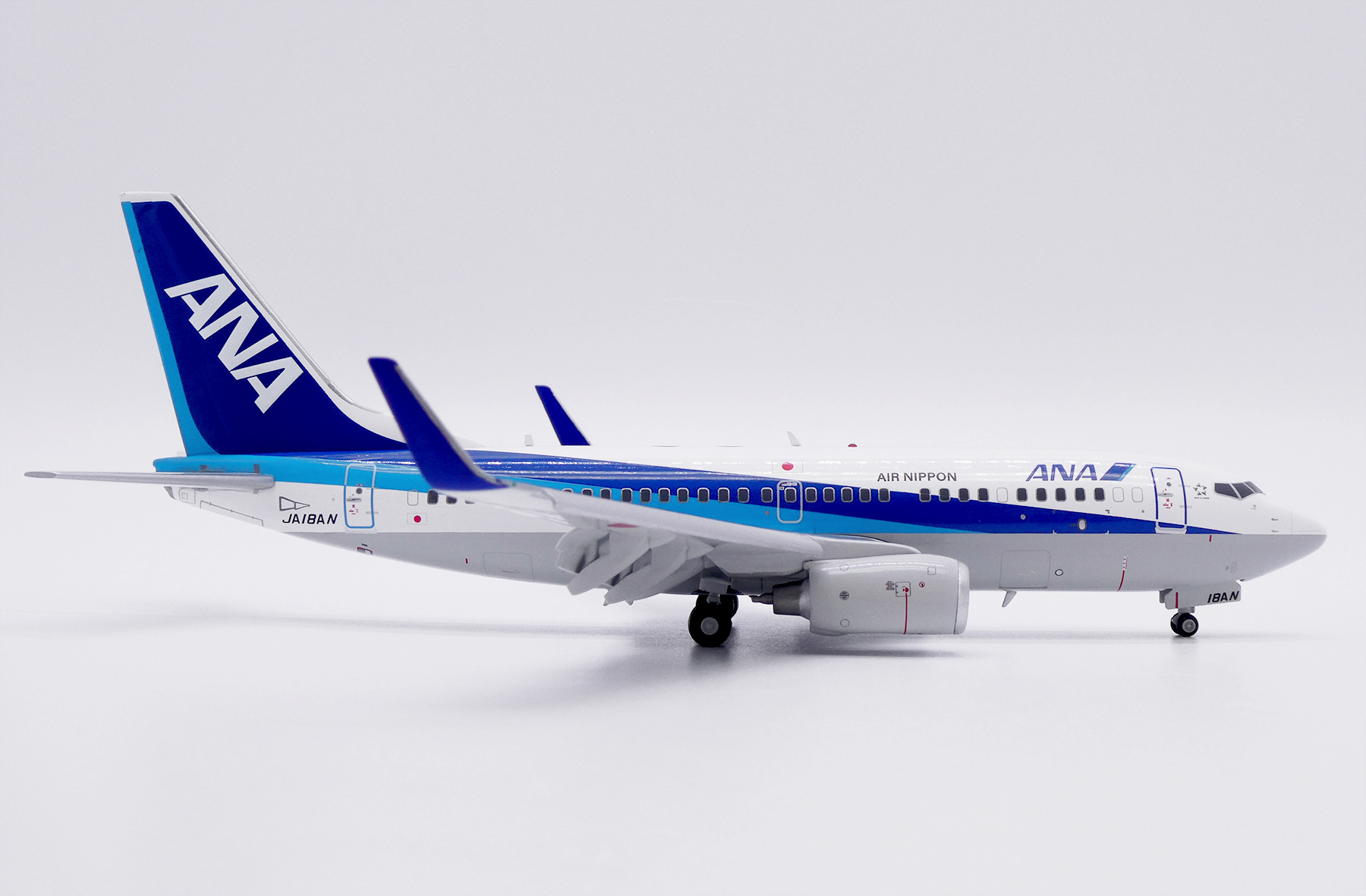 ScaleModelStore.com :: JC Wings 1:200 - EW2737006A - ANA - All