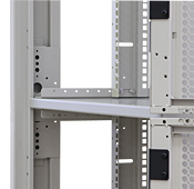 分割サーバーラック（ハウジングタイプ） SSR2 シリーズ SSR2