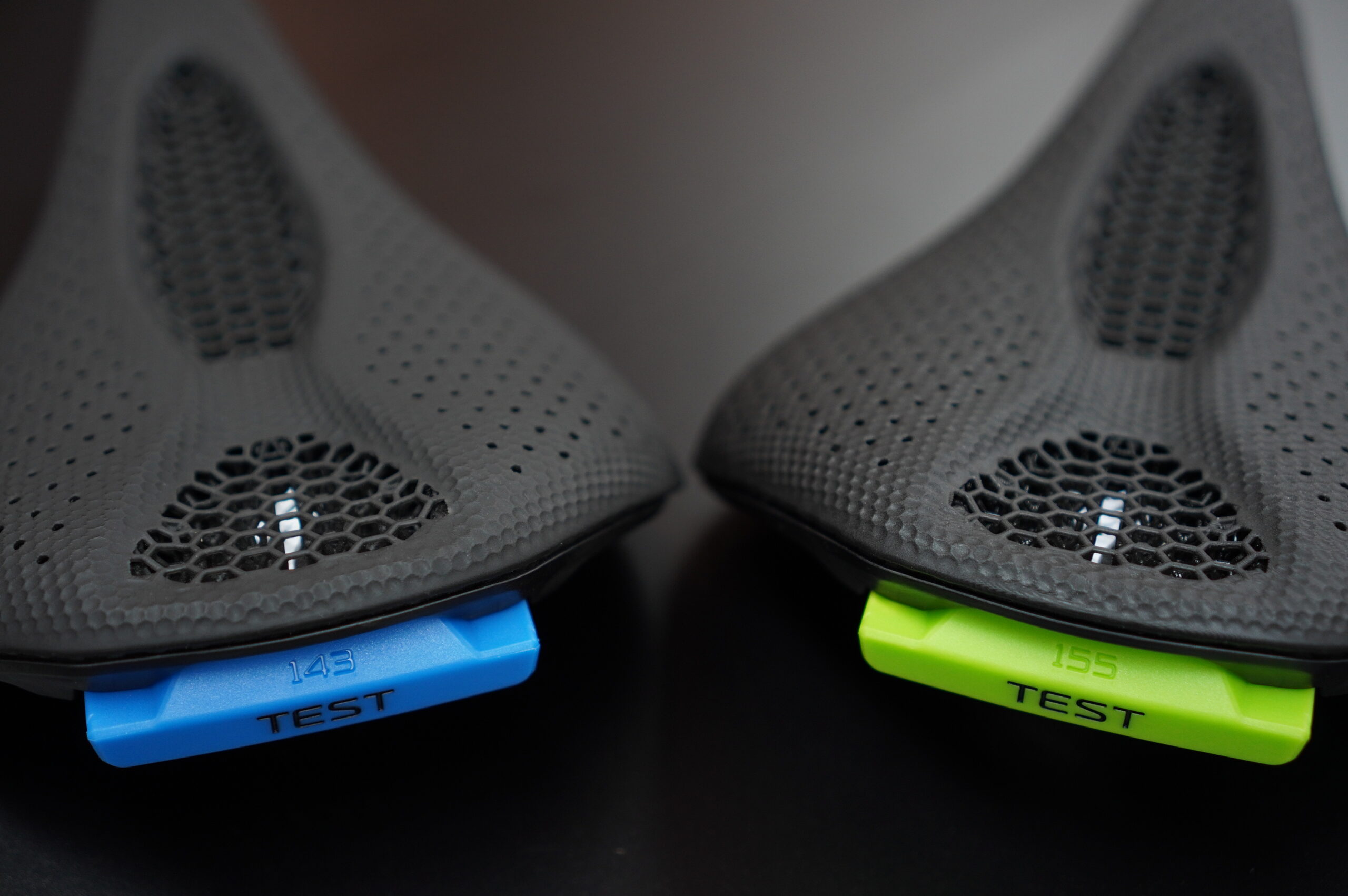 ミラーサドルにセカンドグレード「POWER PRO MIRROR」が新登場