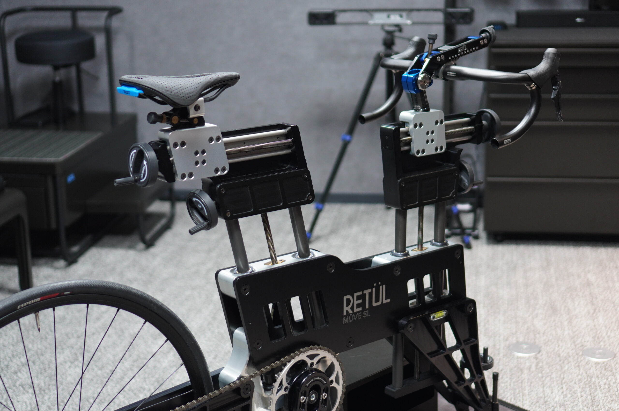 ミラーサドルにセカンドグレード「POWER PRO MIRROR」が新登場