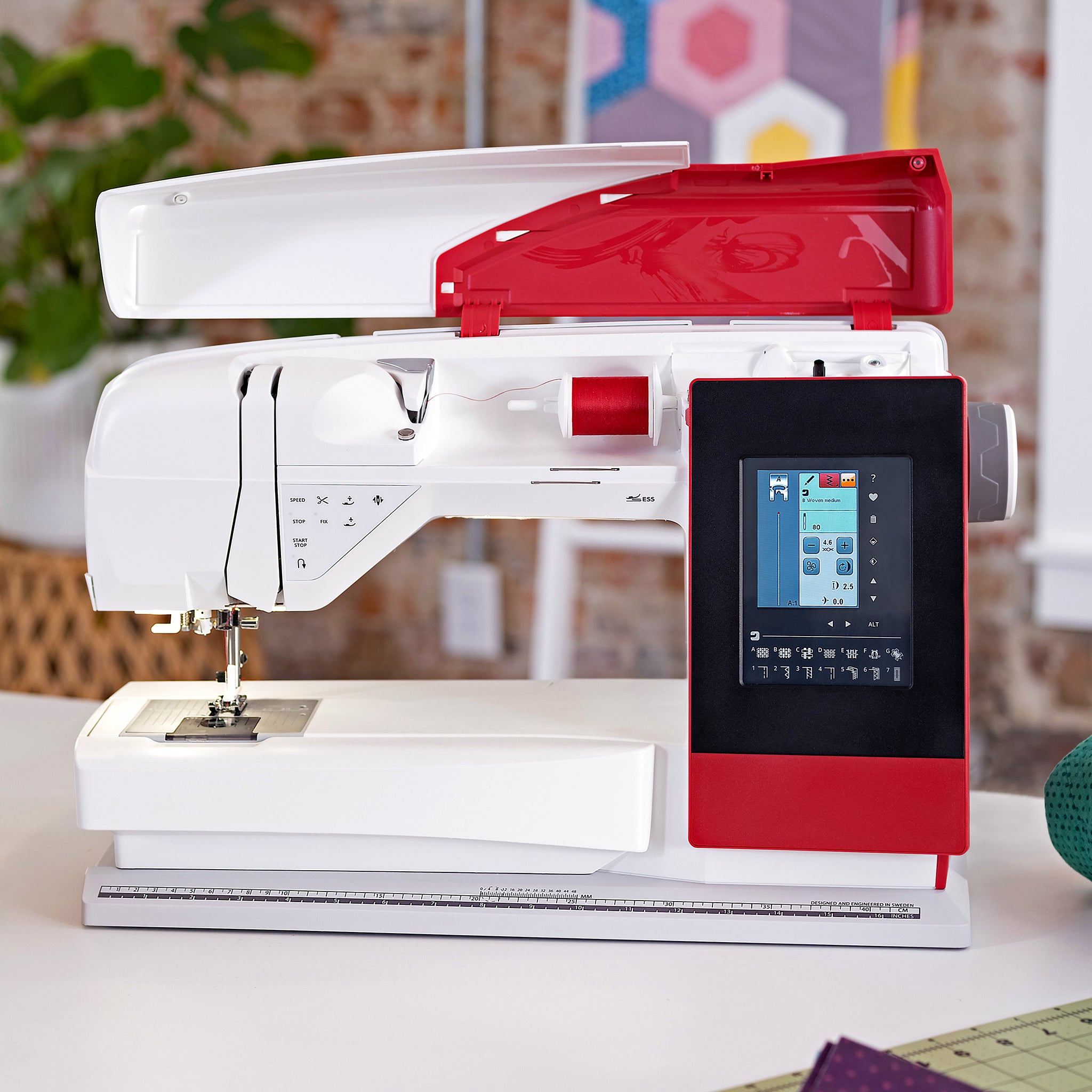 Husqvarna Viking Brilliance 75Q Sewing & Quilting Machine