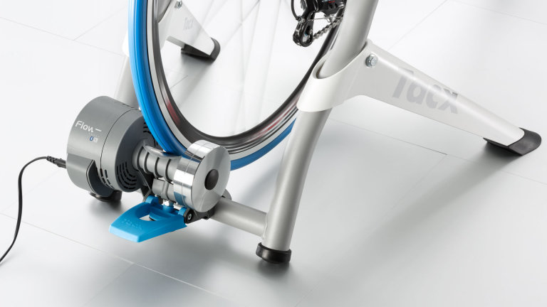 tacx-flow-smart-trainer-369650