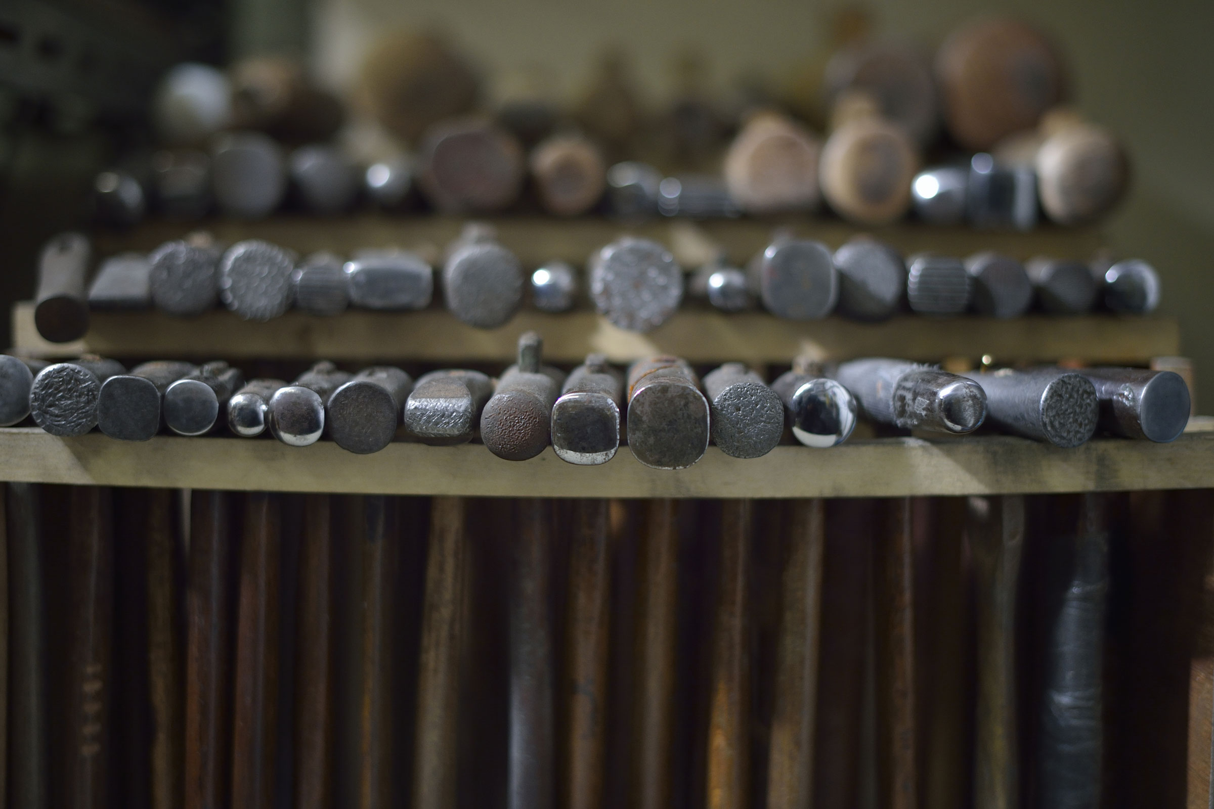 錫 鎚目タンブラー / Some tumblers for drinks on the rocks | 清課堂