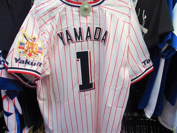 ☆ヤクルトスワローズ 山田哲人選手のトリプルスリーロゴワッペン付き