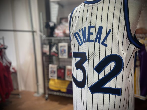 背番号32が球団史上初の永久欠番に！シャキール・オニール選手アイテム