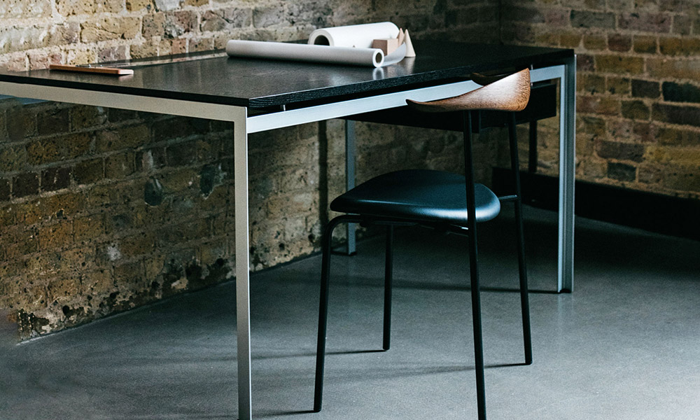 CH88P チェア / オーク材 オイル仕上げ THOR307 ステンレス脚 | 公式